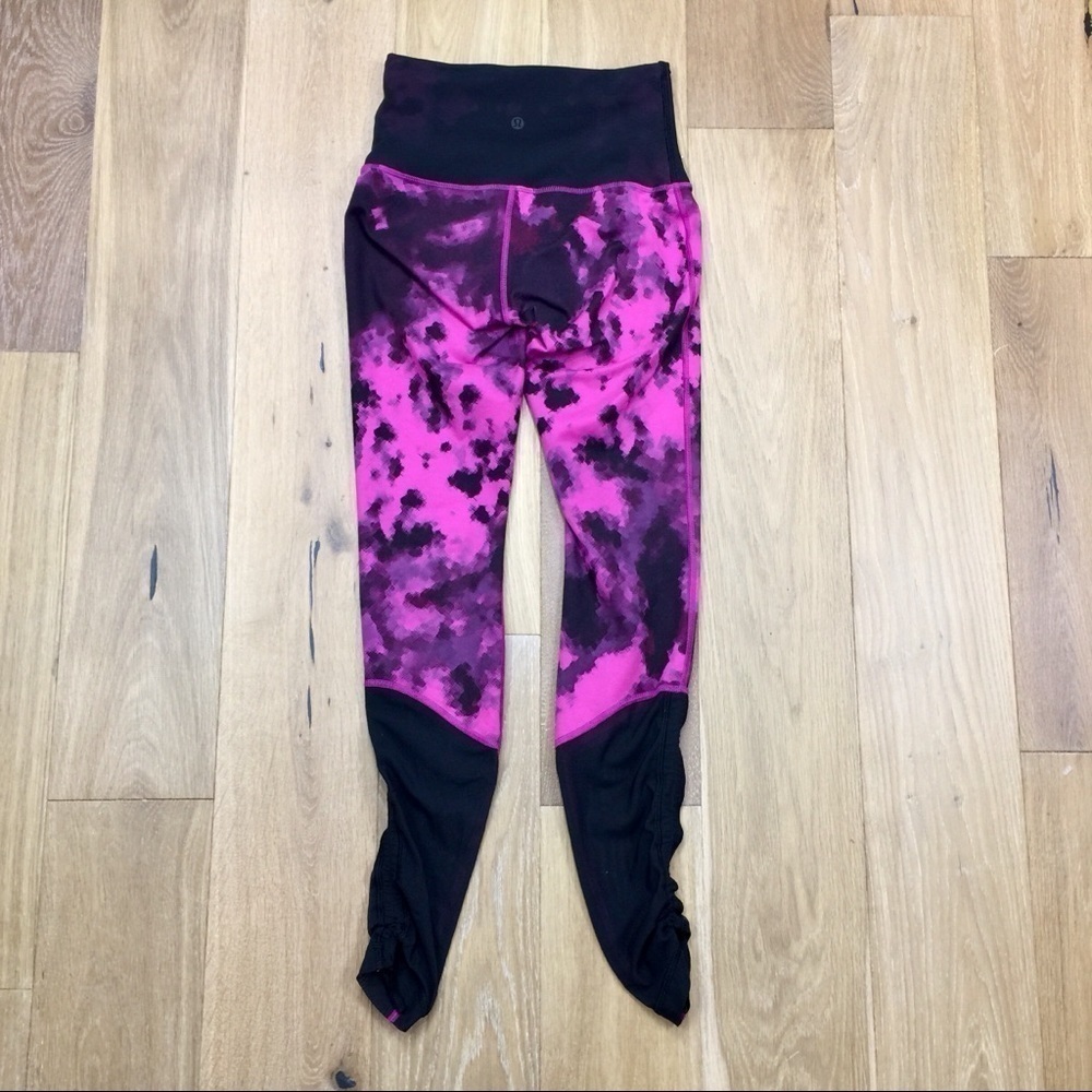 Lululemon Sweaty Endeavor Pink Fuschia Raspberry and Black Legging Size 6 - Picture 11 of 14
